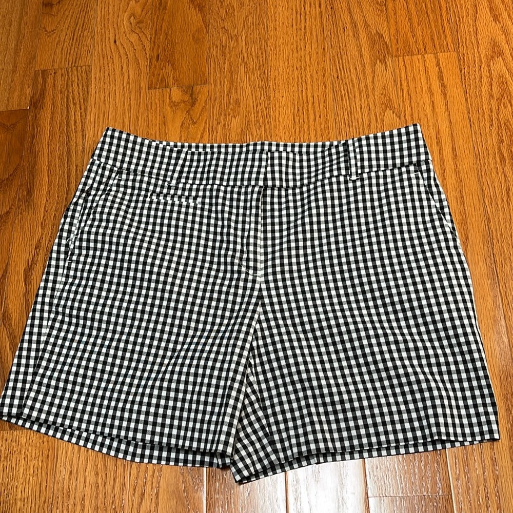 Ann Taylor gingham shorts size 8